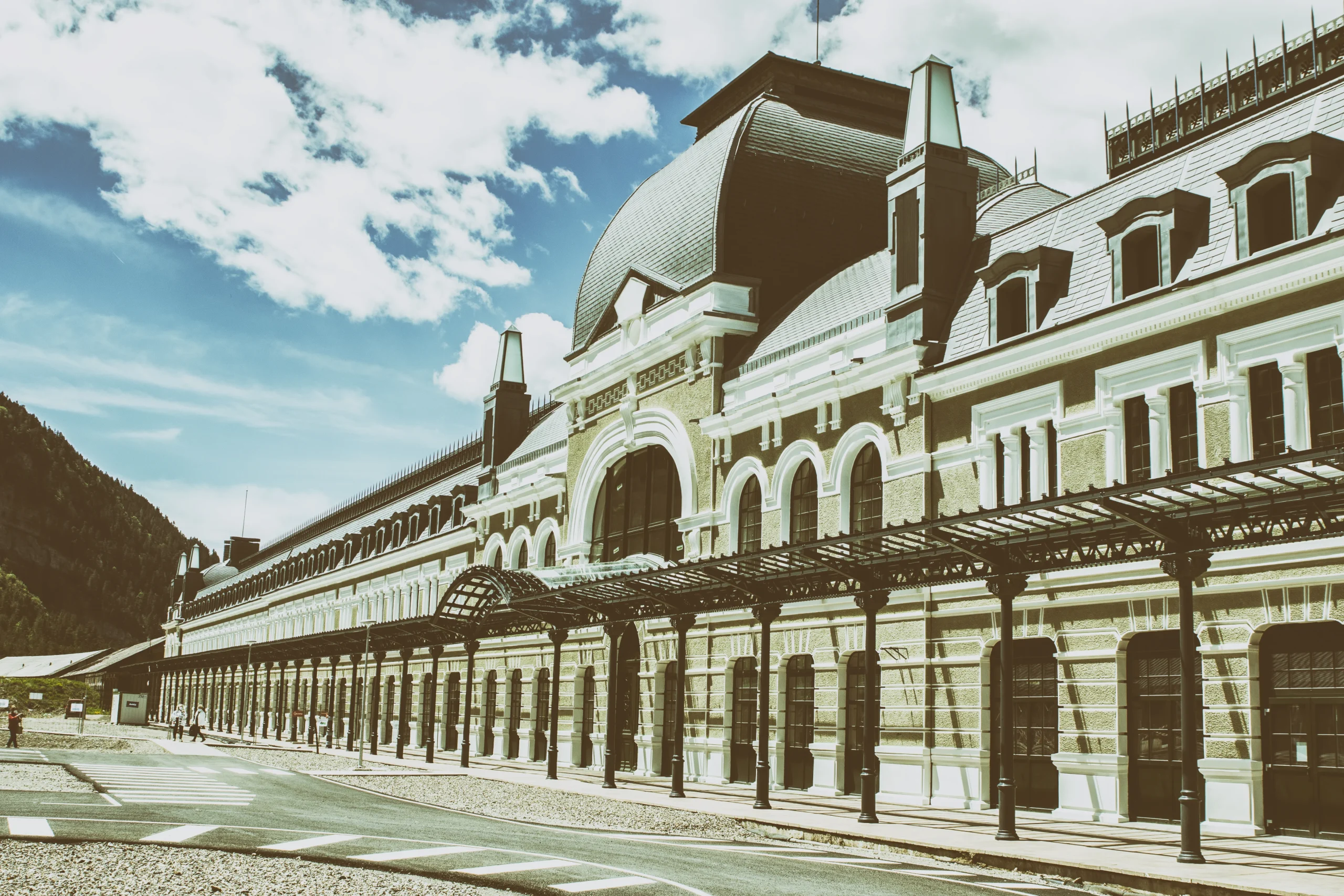 Estación Internacional de Canfranc